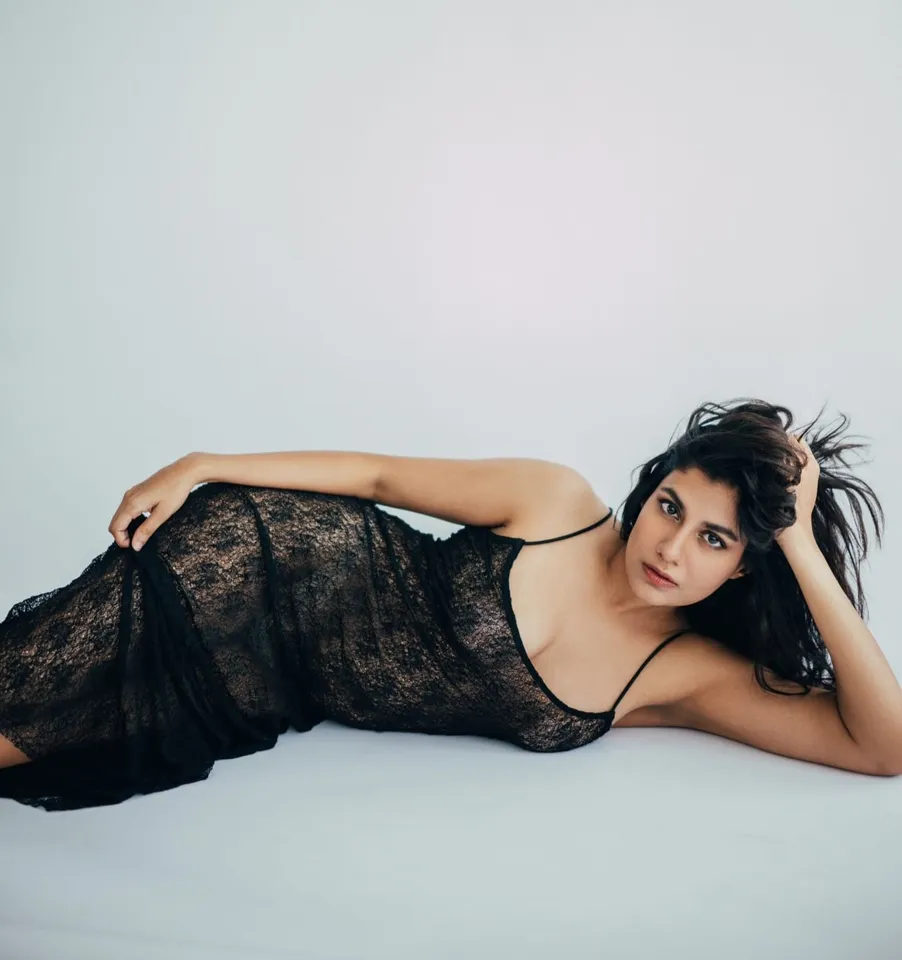 Shreya Dhanwanthary Black Lace Studio Look